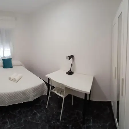 Budget And Lovely Macarena Apartment *