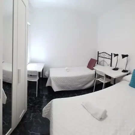 Budget And Lovely Macarena Apartment Seville